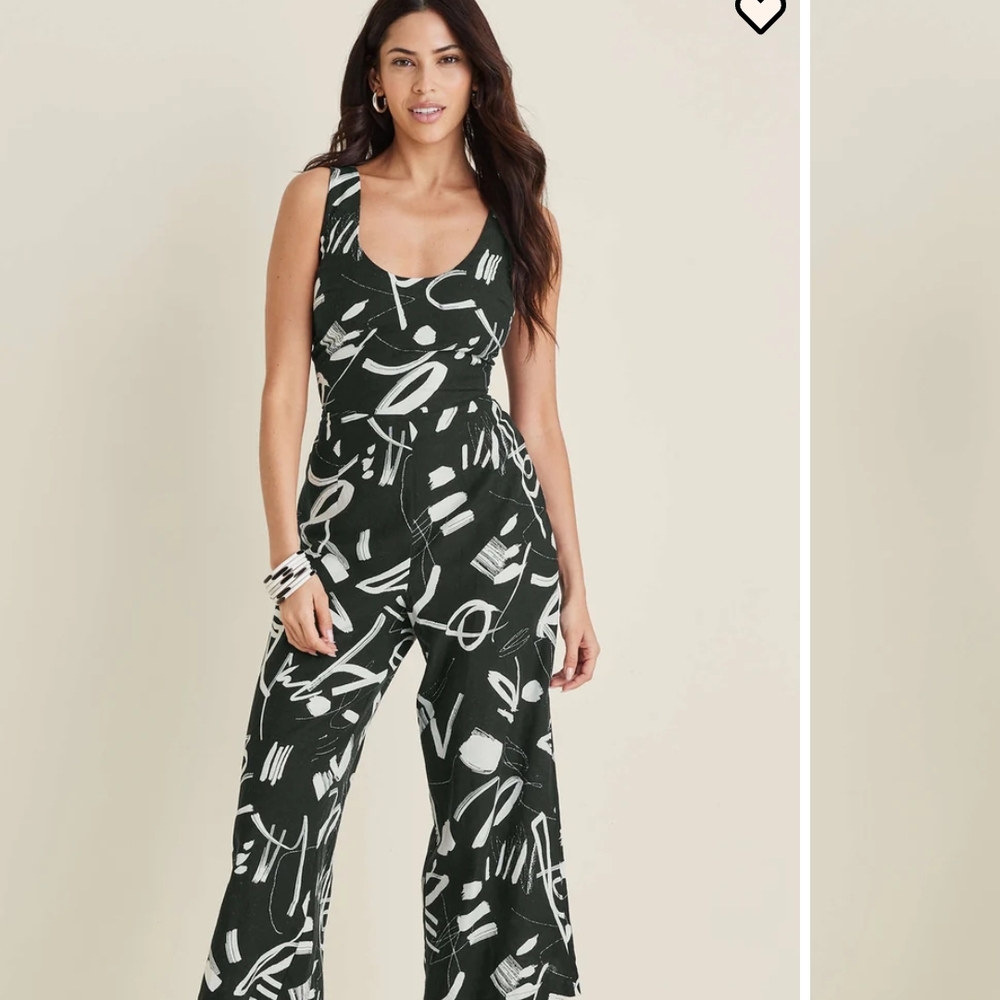 VENUS Black and White Jumpsuit Elegant and Versatile